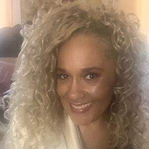 Meet your Posher, Keshia